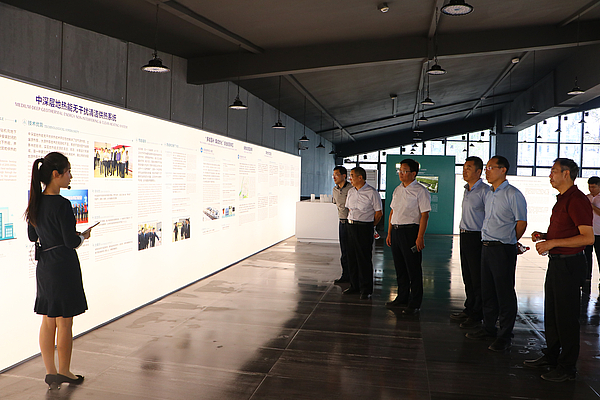 IMG_9285.JPG IMG_9285.JPG